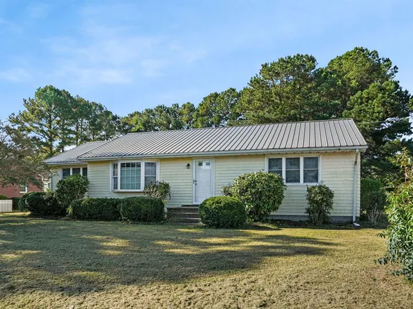 20214 Market St, Onancock, VA 23417