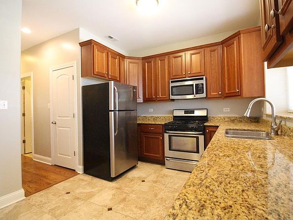 2nd image of 6506 S Ellis Ave Unit 3N