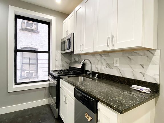 5th image of 184 Nagle Ave APT 3H