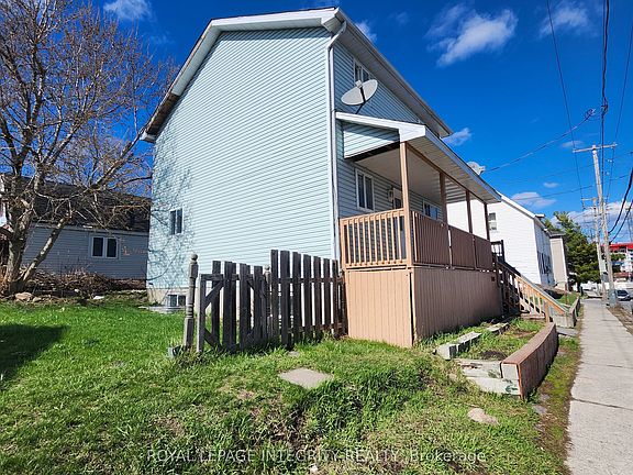 3rd image of 208 Prince Albert St
