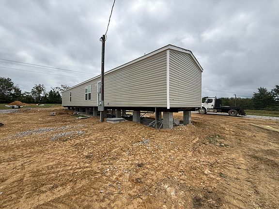 3rd image of 25 Interstate Dr
