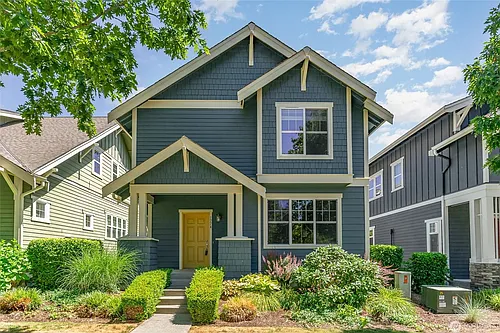 1774 25th Ave NE Photo 1