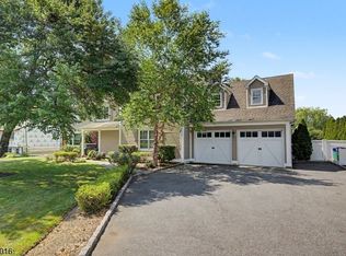 30 Fairchild Pl, Whippany, NJ 07981