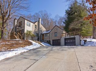 1154 Main St, Rainelle, WV