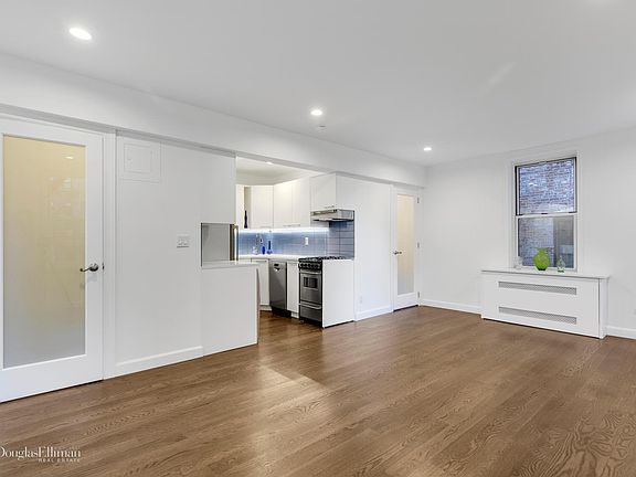 5th image of 350 Bleecker St APT 2T