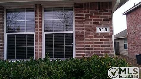 1st image of 919 Silver Sage Dr