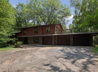 34 N Oaks Rd, North Oaks, MN 55127