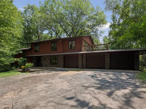 34 N Oaks Rd, North Oaks, MN 55127
