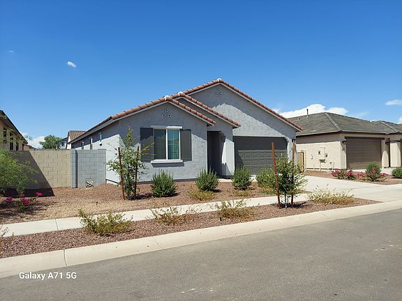 3rd image of 1126 E Meadowbrook Dr