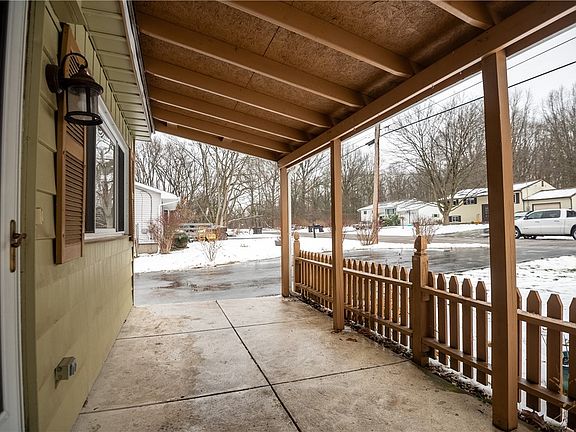 5th image of 1545 Idaho St