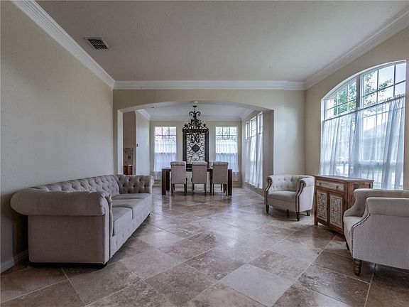 3rd image of 2248 Chenault Dr