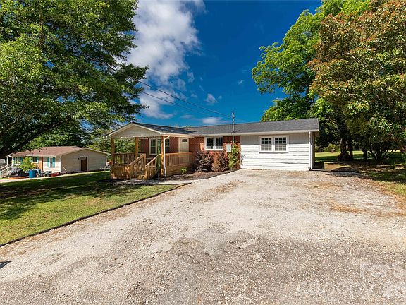 2nd image of 2245 Felly Ln