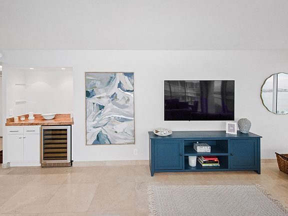 5th image of 1730 Avenida Del Mundo Unit 1503