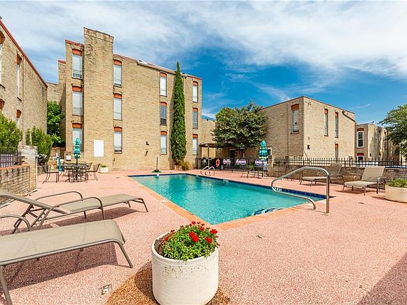 3rd image of 3431 N Hills Dr APT 222