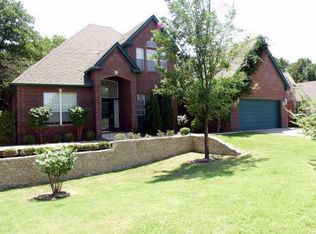 8 S Creek Side Dr, Edmond, OK 73012