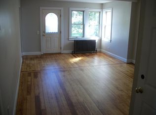 20 Elizabeth St #1, Fairhaven, MA 02719
