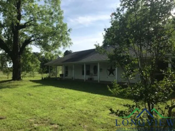 5422 N State Line Rd, Karnack, TX 75661