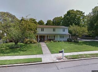 18 Osage Dr, Huntington Station, NY 11746