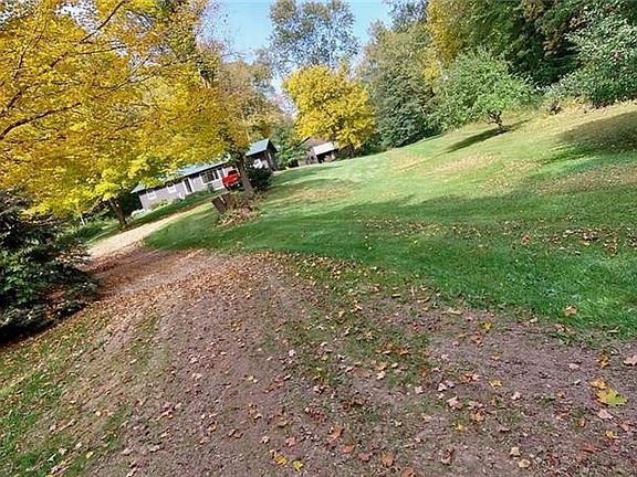 3rd image of E5075 865th Ave