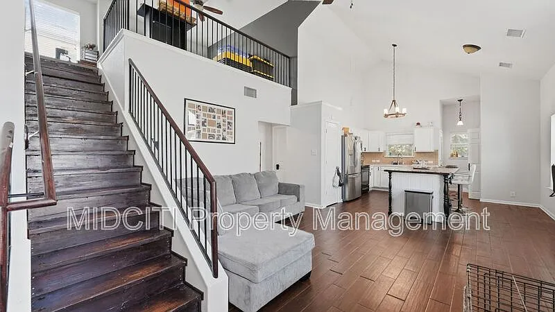 3 bed, 2.5 bath, 1546 sqft, $1,750 — Photo 3