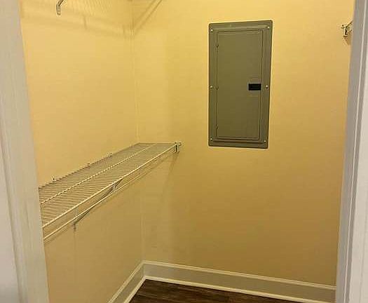 4th image of 806 Private Road 3097 #806