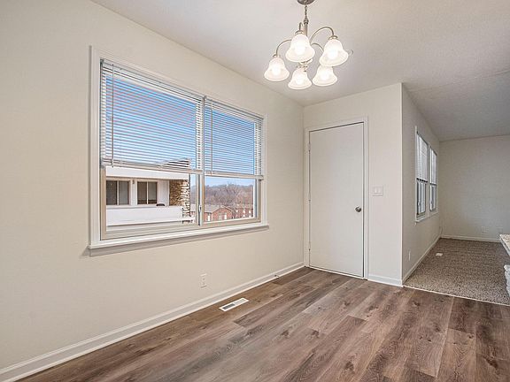 4th image of 8835 Glenwood St APT 5