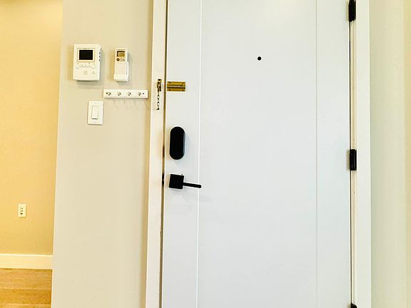 5th image of 457 Lenox Ave #Penthouse