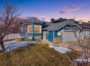 276 Riverside Mews SE, Calgary, AB T2C 3Y8