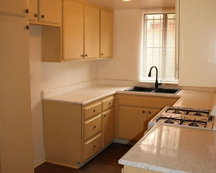 12100 Birch Ave — Photo 19
