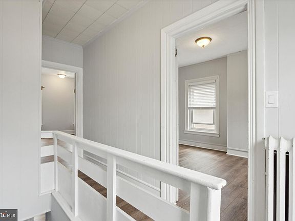 5th image of 192 Dupont St #2