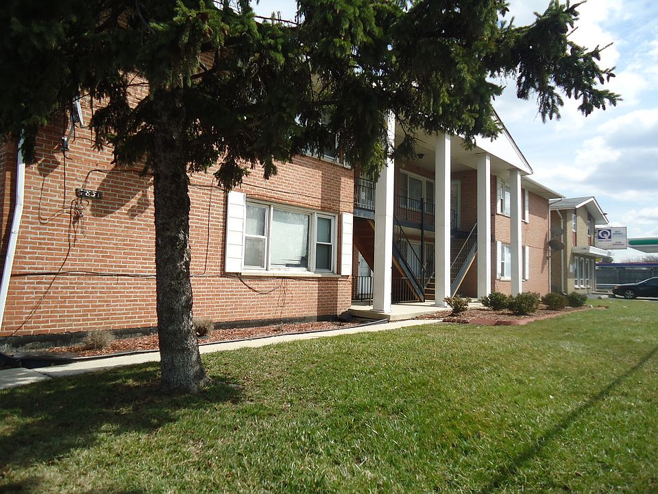 1st image of 7831 Roberts Rd #1