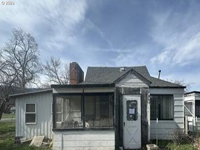 1st image of 968 S 1st St