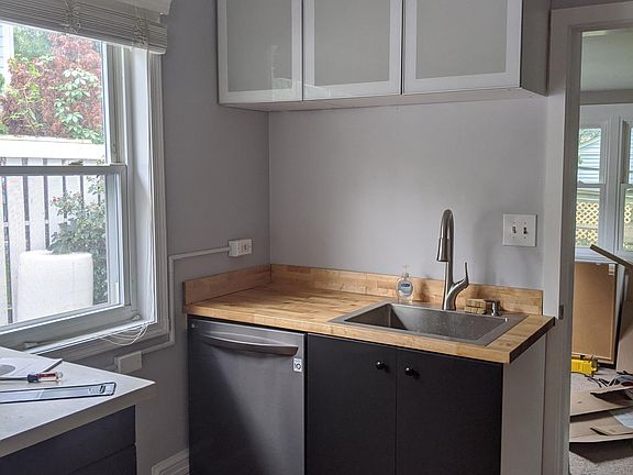 Kitchen sink
