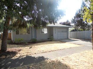 52706 NE 2nd St, Scappoose, OR 97056