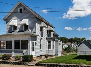 2352 Washington St, Dubuque, IA 52001