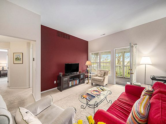 4th image of 1117 Joyce Ln