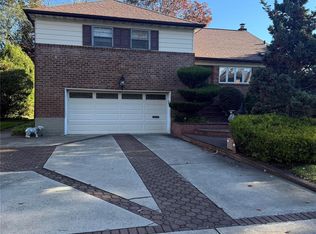 606 Blair Dr, Westbury, NY 11590