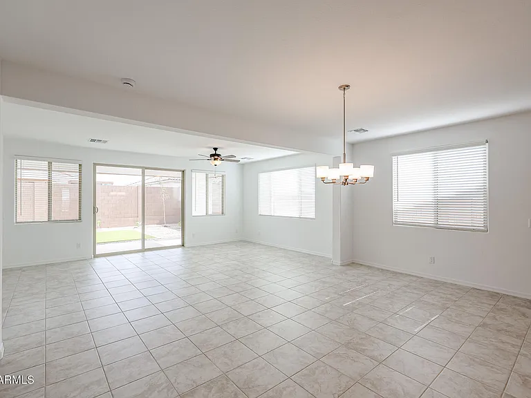 14752 W Smoketree Dr — Photo 5