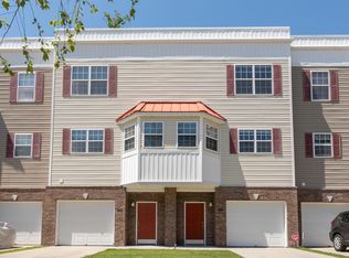 4606 Palm View Cir, North Charleston, SC 29418