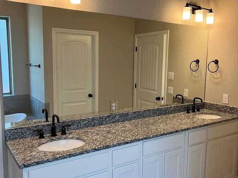 173 Crenshaw Ct — Photo 16