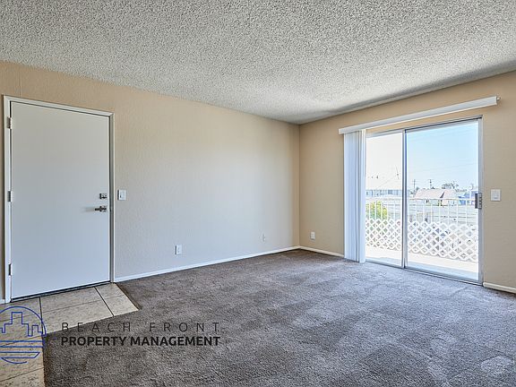 3rd image of 1636 E 6th St #60564606