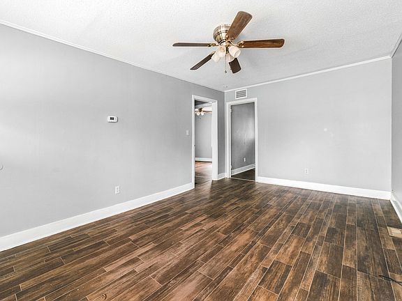5th image of 1138&-1142 Ellis Ave
