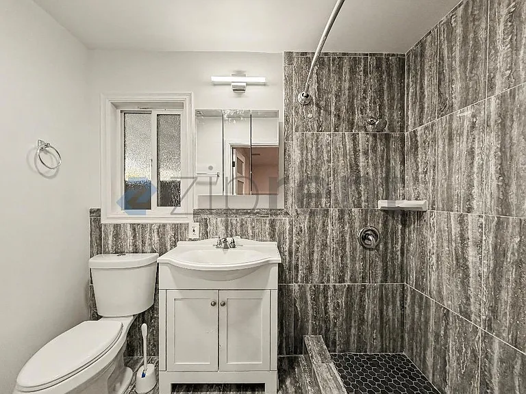 600 Hazel St — Photo 15