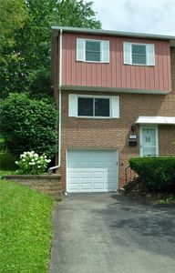 953 Academy Heights Dr, Greensburg, PA, 15601