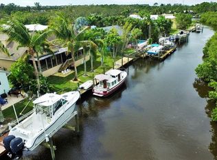 695 SW Salerno Rd, Stuart, FL 34997