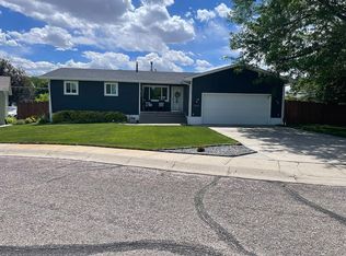 1865 Bonanza St, Gering, NE 69341