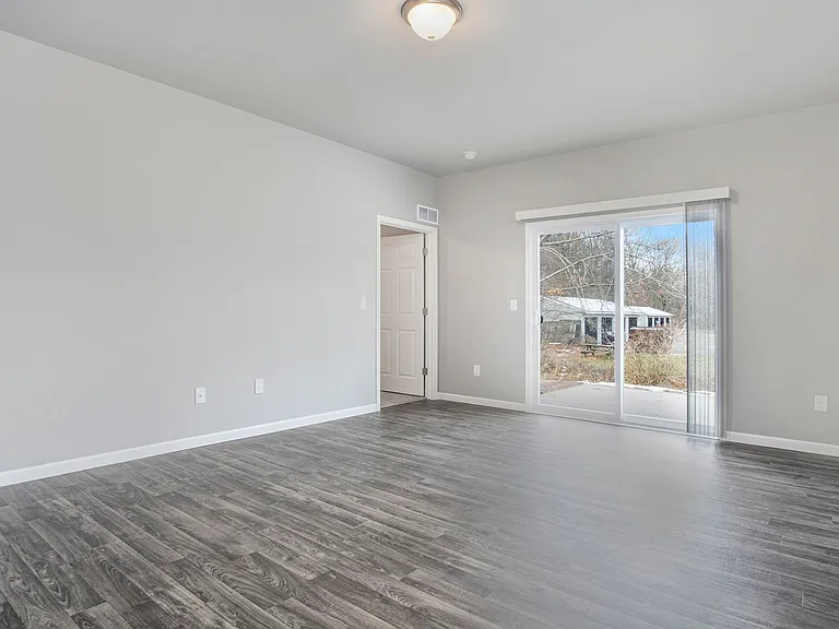 611 W Marion St #8 — Photo 10