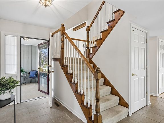 2nd image of 6136 Hidden Oak Dr