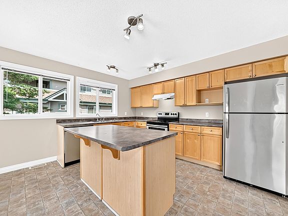 5th image of 12050 17th Ave SW #54