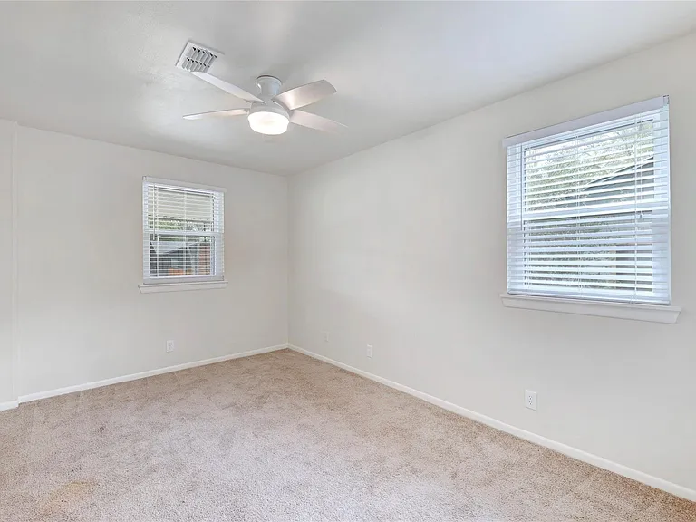 2713 Friar Tuck Ln — Photo 20